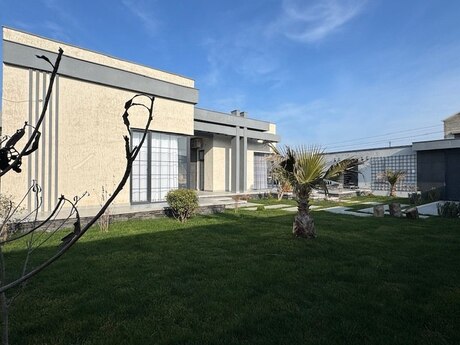 4 otaqlı həyət evi/bağ evi - Xəzər r. - 200 m²