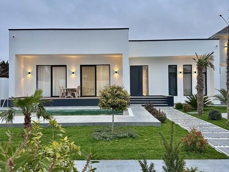5 otaqlı həyət evi/bağ evi - Mərdəkan q. - 200 m²