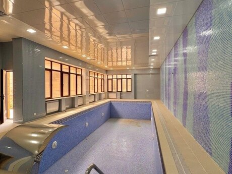 6 otaqlı həyət evi/bağ evi - Mərdəkan q. - 600 m²