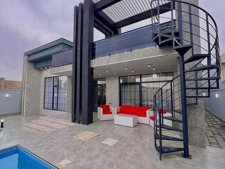 5 otaqlı həyət evi/bağ evi - Mərdəkan q. - 250 m²