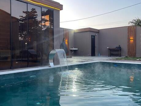 4 otaqlı həyət evi/bağ evi - Bilgəh q. - 300 m²