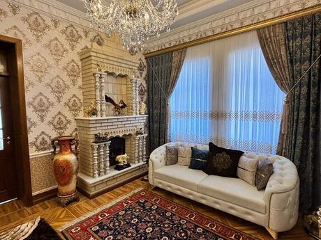 10 otaqlı həyət evi/bağ evi - Nəsimi m. - 550 m²