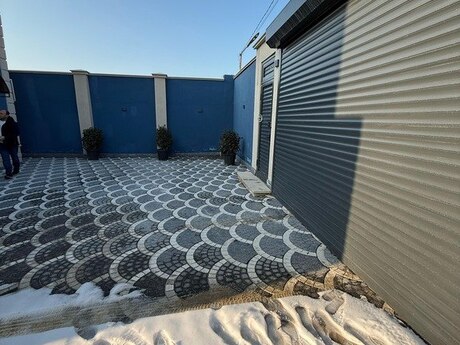 3 otaqlı həyət evi/bağ evi - Novxanı q. - 140 m²