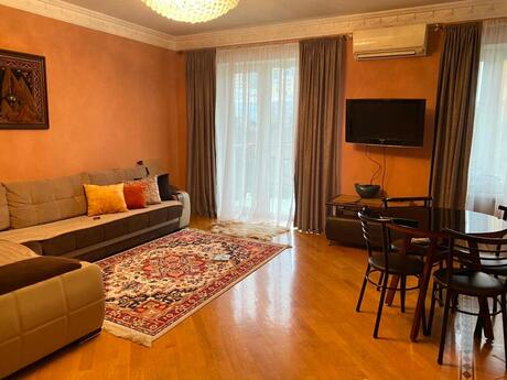 2 otaqlı köhnə tikili - 28 May m. - 56 m²