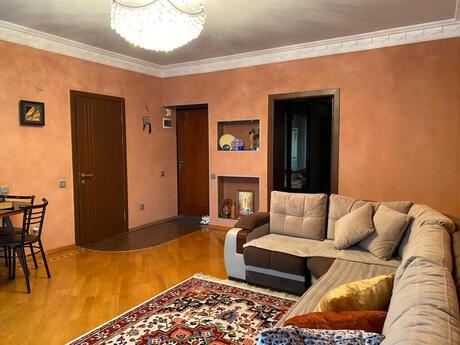 2 otaqlı köhnə tikili - 28 May m. - 56 m²