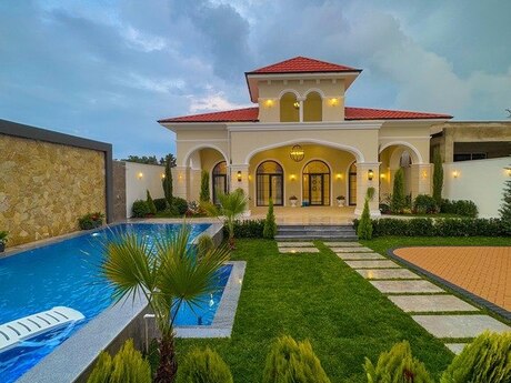 4 otaqlı həyət evi/bağ evi - Mərdəkan q. - 255 m²