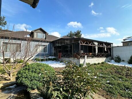 4 otaqlı həyət evi/bağ evi - Bilgəh q. - 350 m²
