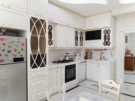 3-комн. новостройка - м. Гянджлик - 145 м²
