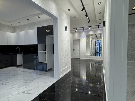 House with Garden, Villa For Sale