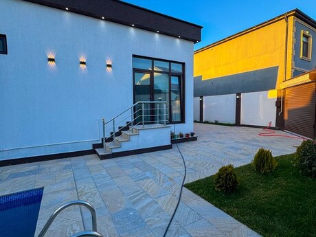 4 otaqlı həyət evi/bağ evi - Şüvəlan q. - 180 m²