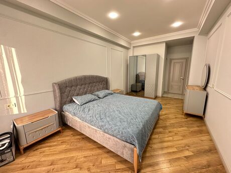 3 otaqlı yeni tikili - Ağ şəhər q. - 130 m²