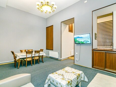 2 otaqlı köhnə tikili - Sahil m. - 60 m²