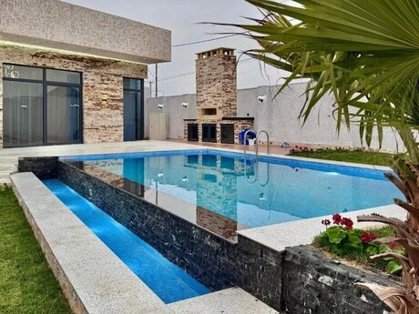 5 otaqlı həyət evi/bağ evi - Mərdəkan q. - 200 m²