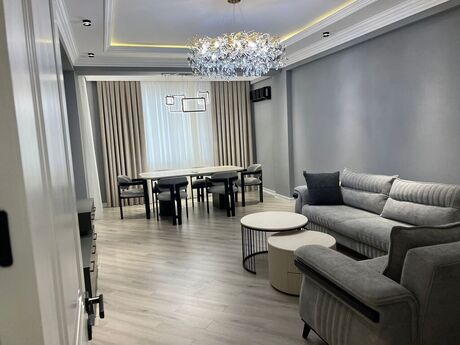 3 otaqlı yeni tikili - 8 Noyabr m. - 145 m²