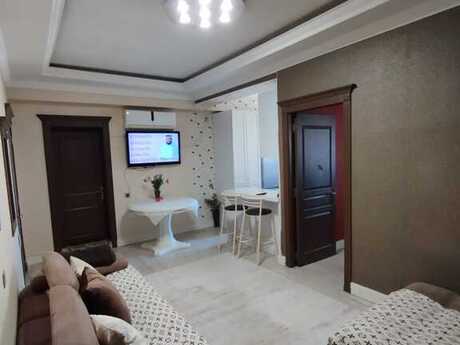 3 otaq · 105 m² · 13/13 mərtəbə, İnşaatçılar