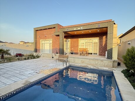 4 otaqlı həyət evi/bağ evi - Şüvəlan q. - 160 m²