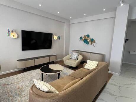 4-комн. новостройка - м. Низами - 178 м²