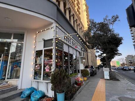 Obyekt - Elmlər Akademiyası m. - 176 m²