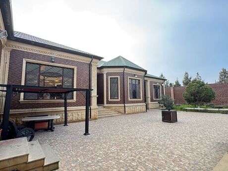 8 otaqlı həyət evi/bağ evi - Mərdəkan q. - 500 m²