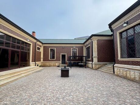 8 otaqlı həyət evi/bağ evi - Mərdəkan q. - 500 m²