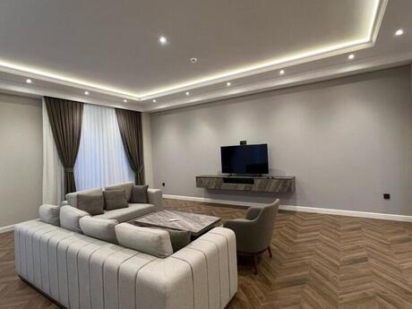 Badamdarda 4 otaqlı yeni tikili mənzil kirayə verilir, 235 m², 5 000 AZN/ay, şəkil 2 / 12