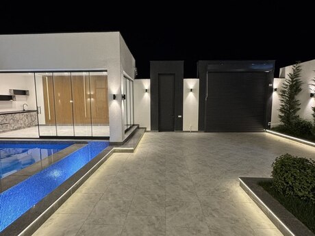 4 otaqlı həyət evi/bağ evi - Mərdəkan q. - 200 m²