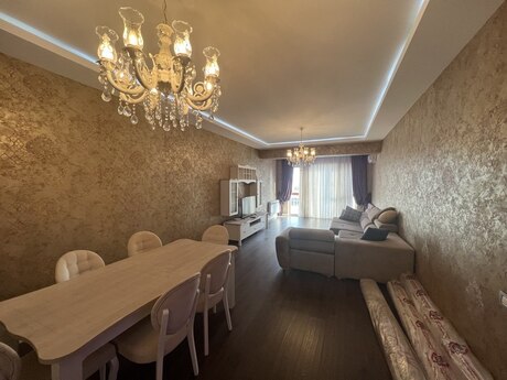 3-комн. новостройка - м. Шах Исмаил Хатаи - 140 м²