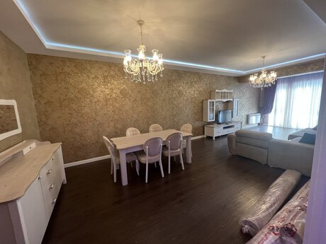 3-комн. новостройка - м. Шах Исмаил Хатаи - 140 м²