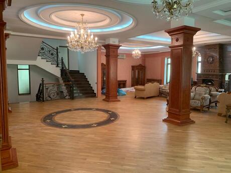 10 otaqlı həyət evi/bağ evi - Gənclik m. - 500 m²