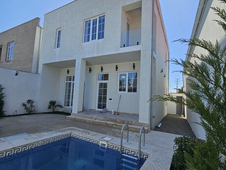 4 otaqlı həyət evi/bağ evi - Şüvəlan q. - 150 m²