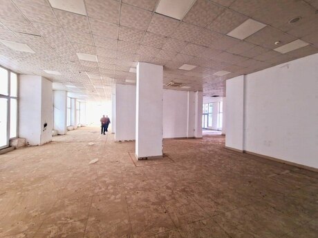 Obyekt - Həzi Aslanov m. - 1200 m²