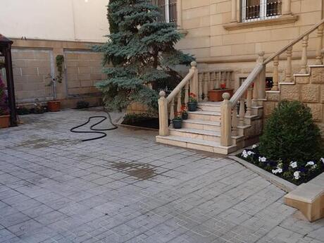 8 otaqlı həyət evi/bağ evi - Gənclik m. - 468 m²