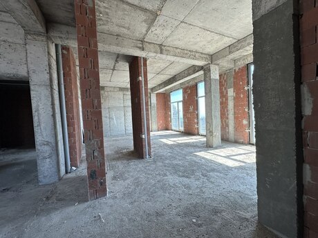4 otaqlı yeni tikili - Elmlər Akademiyası m. - 280 m²