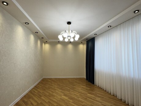 4 otaqlı yeni tikili - Bakıxanov q. - 140 m²