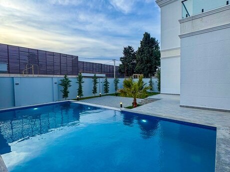 6 otaqlı həyət evi/bağ evi - Mərdəkan q. - 450 m²