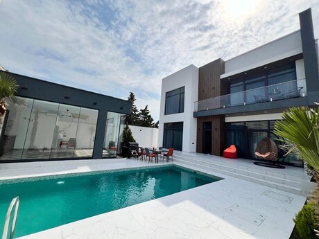 4 otaqlı həyət evi/bağ evi - Mərdəkan q. - 300 m²