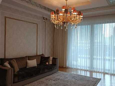 3 otaqlı yeni tikili - 28 May m. - 150 m²