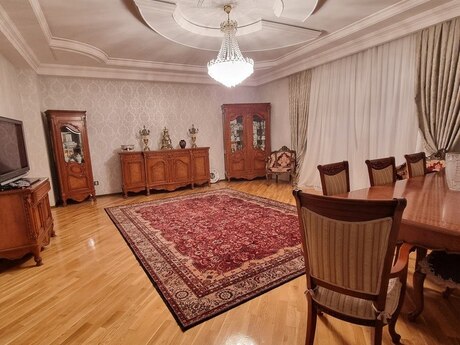 Объявление №5063215 - Баку, м. Гянджлик, 4-комн., 190 м², 3/16 этаж