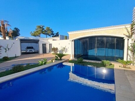 4 otaqlı həyət evi/bağ evi - Mərdəkan q. - 220 m²