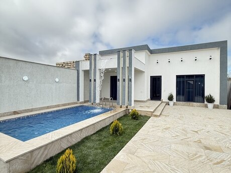 4 otaqlı həyət evi/bağ evi - Şüvəlan q. - 145 m²