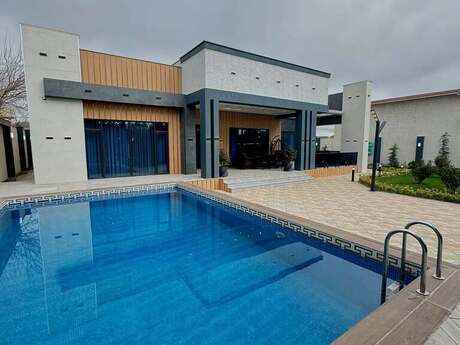 5 otaqlı həyət evi/bağ evi - Mərdəkan q. - 250 m²