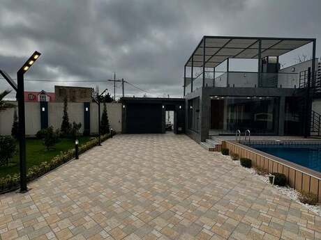 5 otaqlı həyət evi/bağ evi - Mərdəkan q. - 250 m²