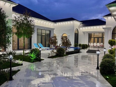 5 otaqlı həyət evi/bağ evi - Mərdəkan q. - 280 m²