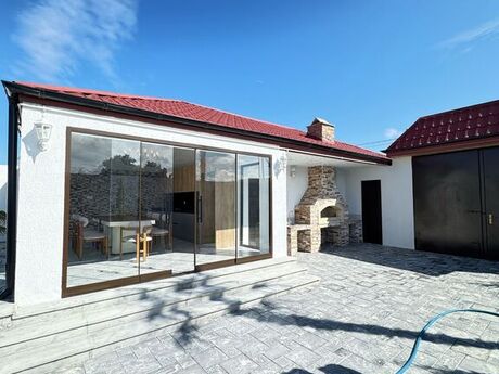 5 otaqlı həyət evi/bağ evi - Mərdəkan q. - 300 m²