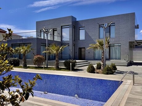 5 otaqlı həyət evi/bağ evi - Mərdəkan q. - 350 m²