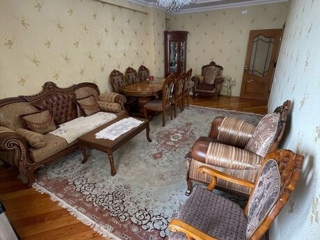 3-комнатная квартира, 85 м², Neftçilər: 235 000 ₼ 2