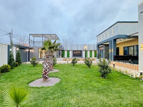 5 otaqlı həyət evi/bağ evi - Mərdəkan q. - 250 m²