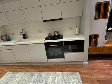 2 otaqlı yeni tikili - İnşaatçılar m. - 70 m²