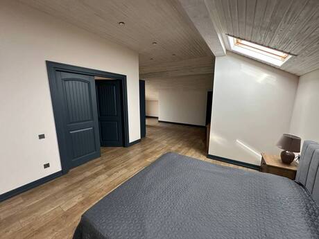 6 otaqlı həyət evi/bağ evi - Sea Breeze q. - 400 m²