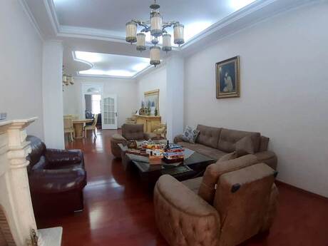 4 otaqlı mənzil, 170 m², Nizami: 450 000 ₼ 4
